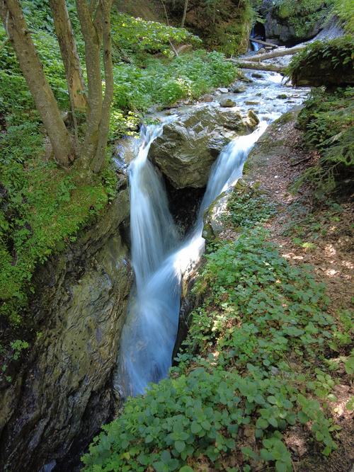 kleiner Wasserfall