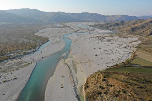 Gravel banks along the Vjosa