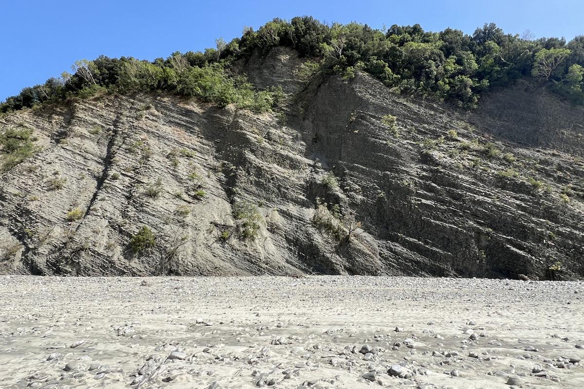 ausgedehnte Schotterlandschaft am Wildfluss