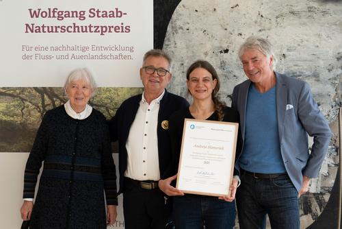 Andreja Slameršek receives the Wolfgang Staab-Naturschutzpreis