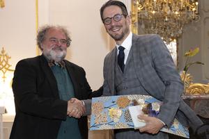 The President of EuroNatur and the Count of Mainau at a gift-giving ceremony