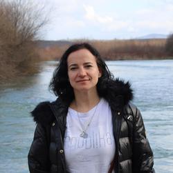 Majlinda Hoxha,Gründerin/Aktivistin der Organisation GARD, kämpft gegen Großstaudammprojekt Skavica am Schwarzen Drin.