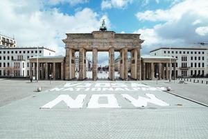 lettering in front of the Brandenburger Tor