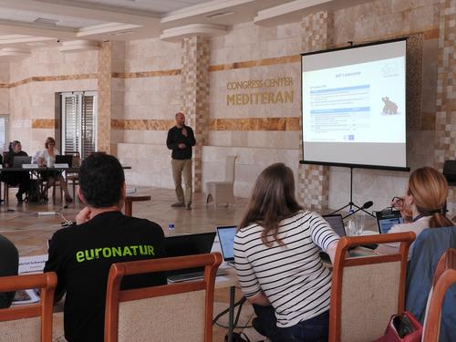 Slovenian conservationist gives a talk on bears