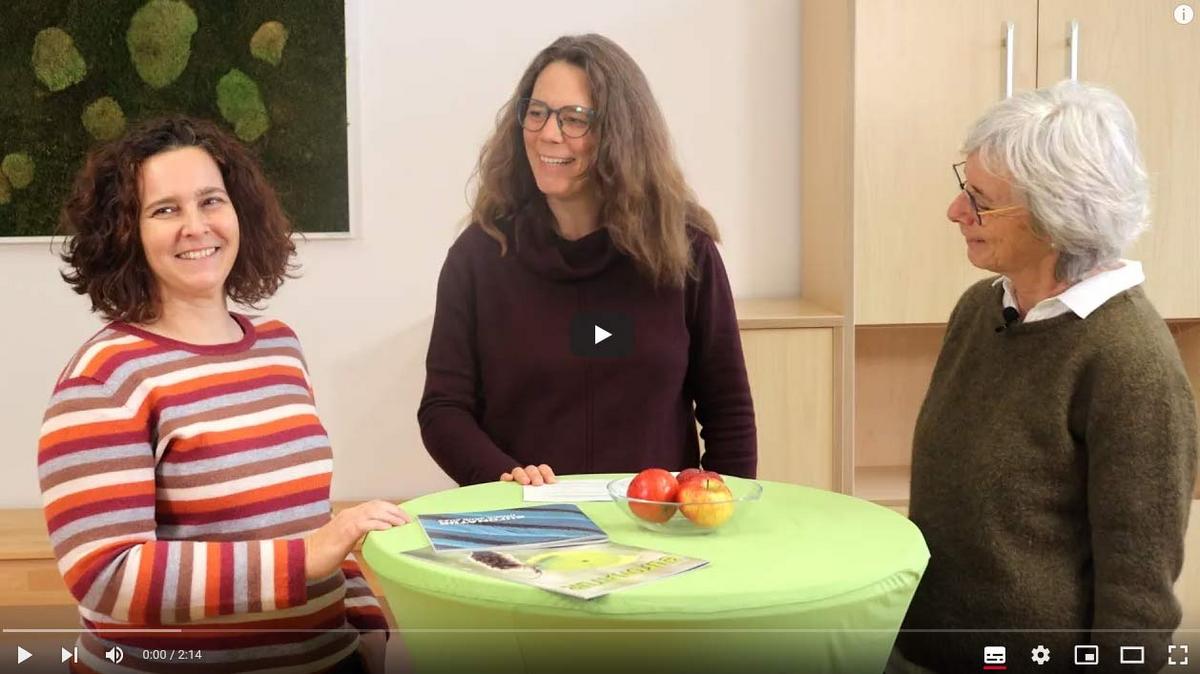 Preview image for the video of the handover from Sabine Günther to Ines Fantinato with inverviewer Katharina Grund.