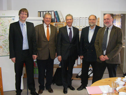 Besuch Röttgen Dr. Kilian Delbrück, Prof. Dr. Hubert Weiger, Bundesumweltminister Norbert Röttgen, Prof. Dr. Hartmut Vogtmann ud Lutz Ribbe
